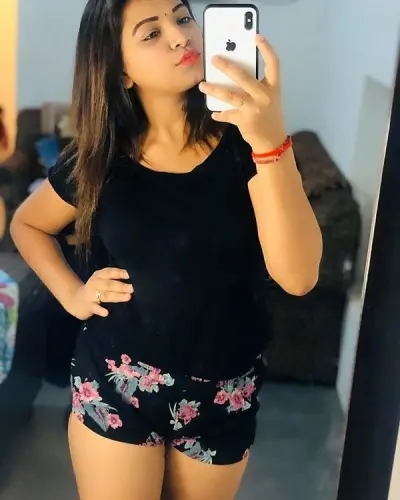 Khar Road Escorts